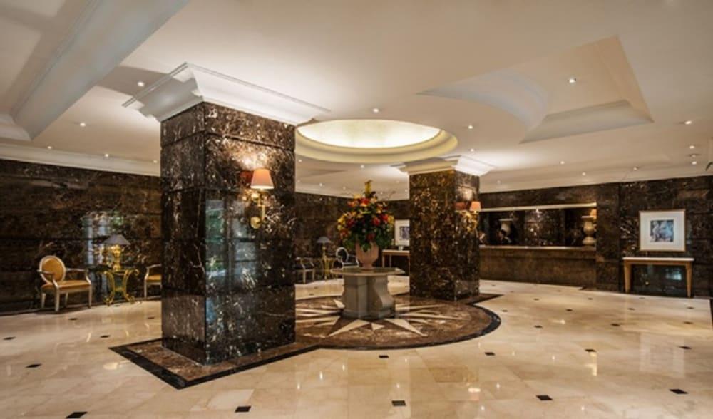 Batavia Hotel & Serviced Apartments Yakarta Exterior foto