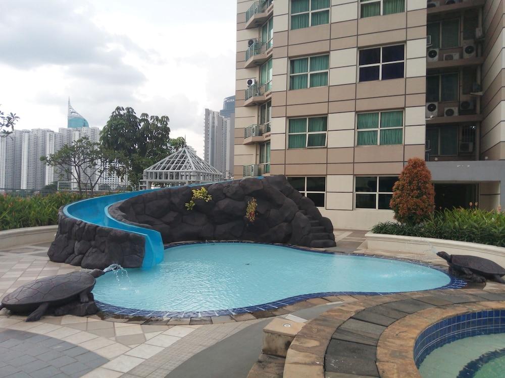 Batavia Hotel & Serviced Apartments Yakarta Exterior foto