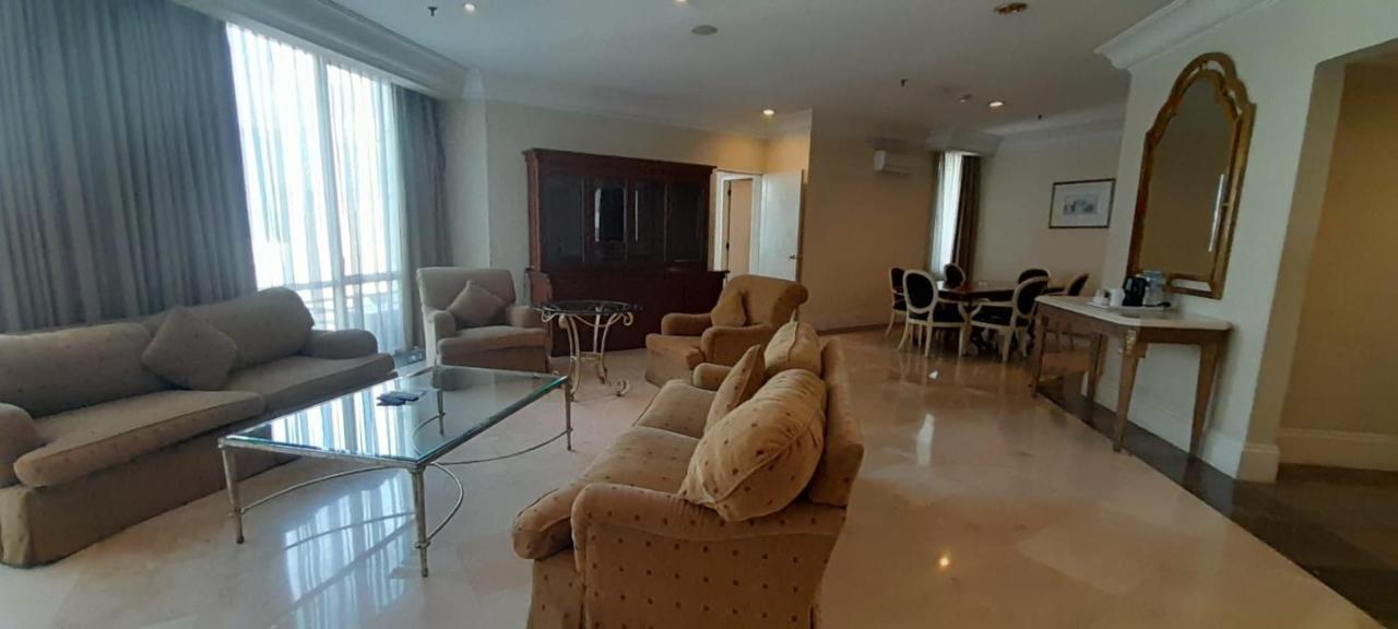Batavia Hotel & Serviced Apartments Yakarta Exterior foto